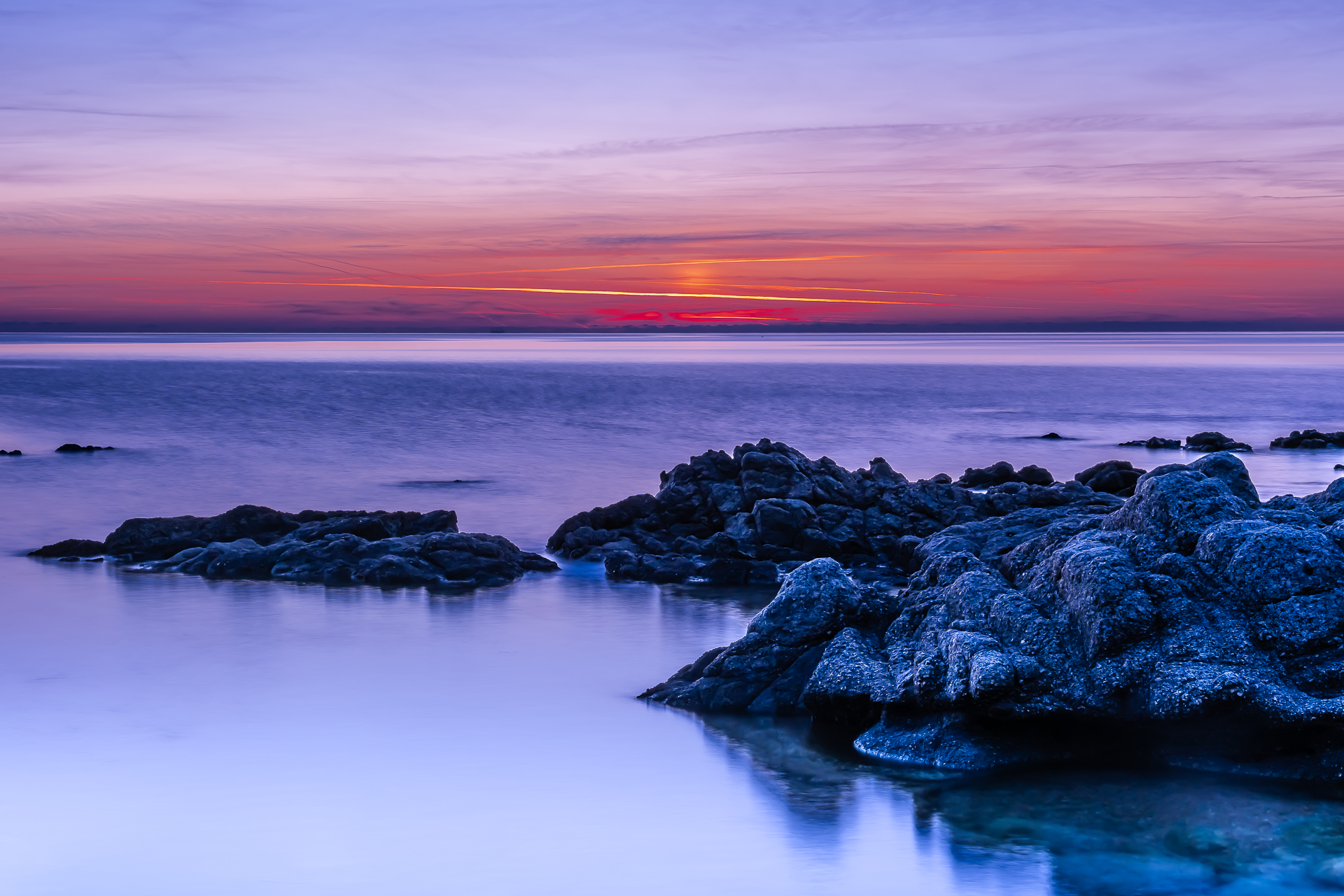 Coucher de soleil au golfe de lava en Corse du Sud