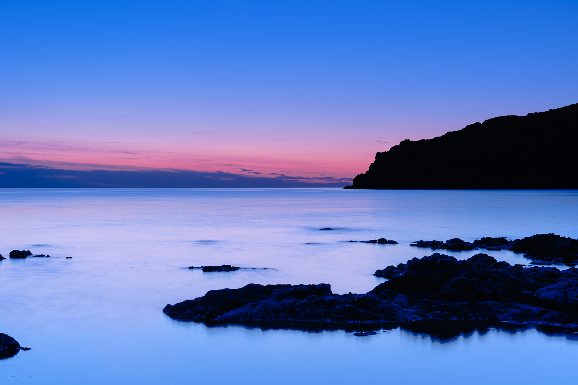 Coucher de soleil au golfe de lava en Corse du Sud
